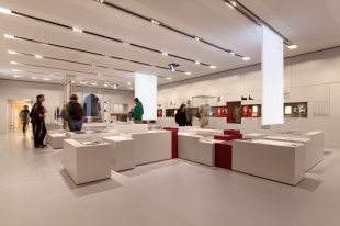 Ausstellung1.jpg